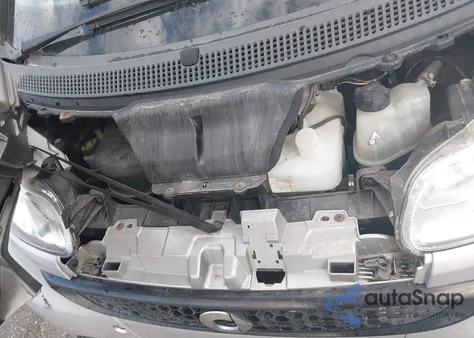 2013 Smart Fortwo Pure z USA, uszkodzony, nr VIN WMEEJ3BA7DK651454